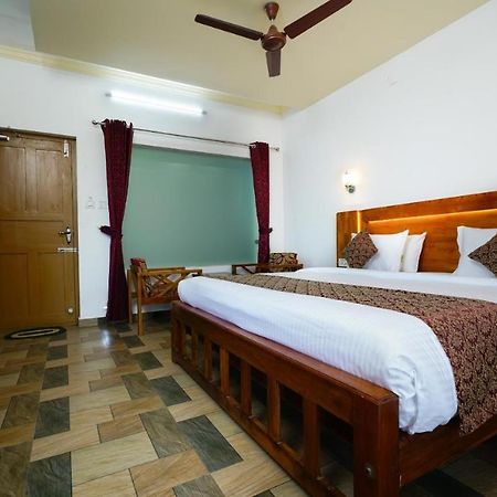 Lime Light Resort Munnar Kültér fotó